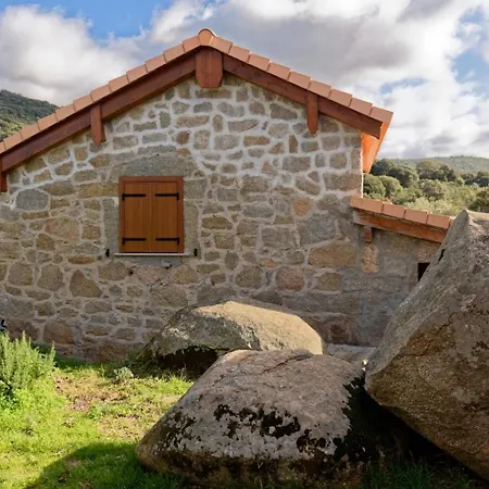 Authentique Casellu En Pierre A Avec Vue Sur La *