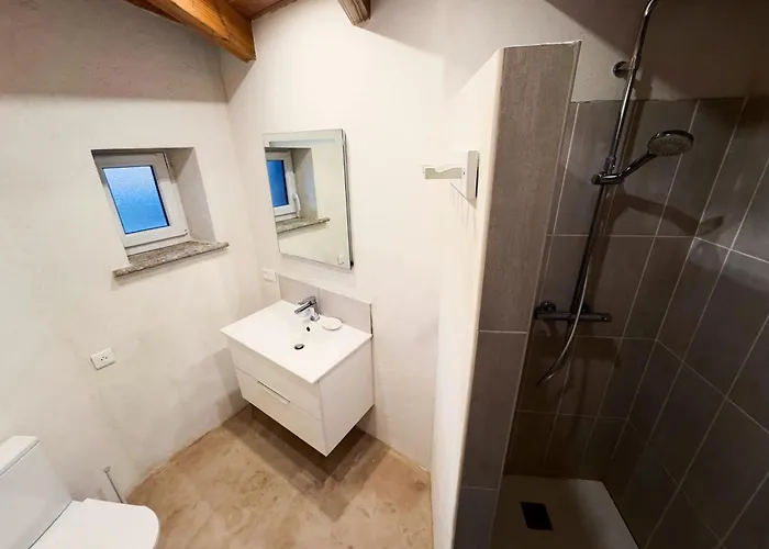 Authentique Casellu En Pierre A Avec Vue Sur La * Porticcio (Corsica)